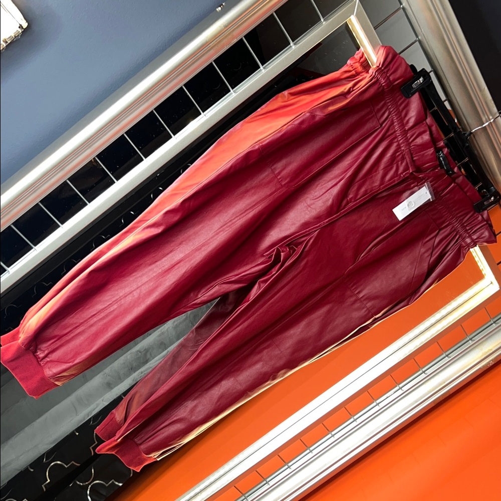 🍒 LUXE BERRY VIBES 🍷 New York & Company Faux Leather Paperbag Joggers 🍒